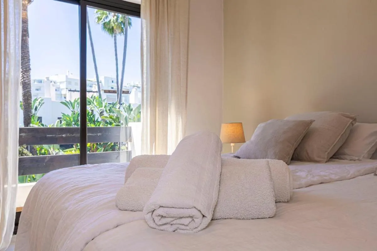 Beachside , 3 Bedroom Townhouse In 마르베야 펜션