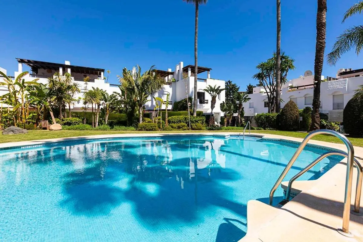 Beachside , 3 Bedroom Townhouse In Marbella Spanien